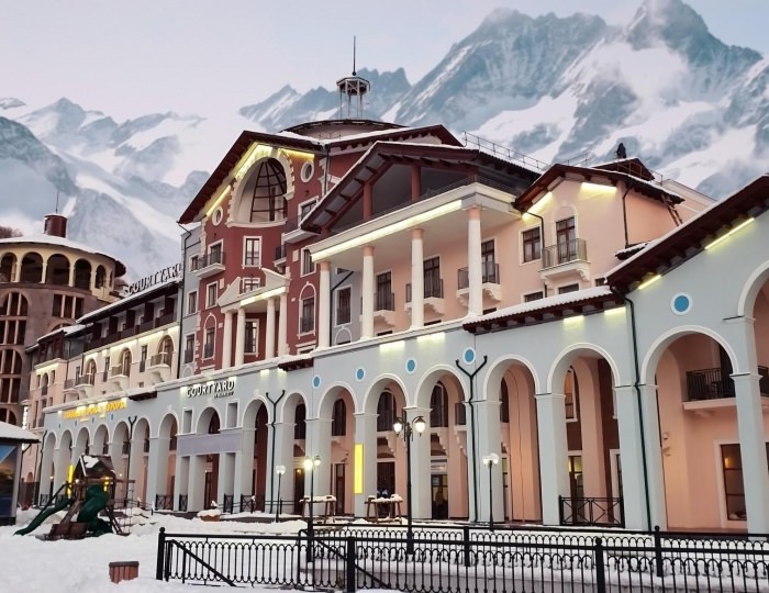 Внешний вид и территория - Отель Courtyard Marriott Sochi Krasnaya Polyana / Кортъярд Марриотт Сочи Красная Поляна