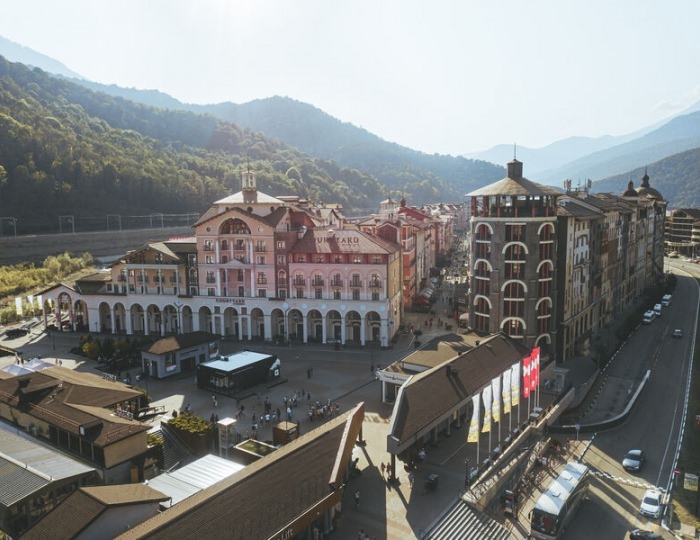 Внешний вид и территория - Отель Courtyard Marriott Sochi Krasnaya Polyana / Кортъярд Марриотт Сочи Красная Поляна