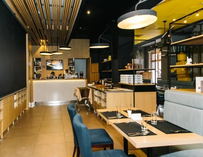 Ресторан «Green&amp;Grill» - Отель Courtyard Marriott Sochi Krasnaya Polyana / Кортъярд Марриотт Сочи Красная Поляна