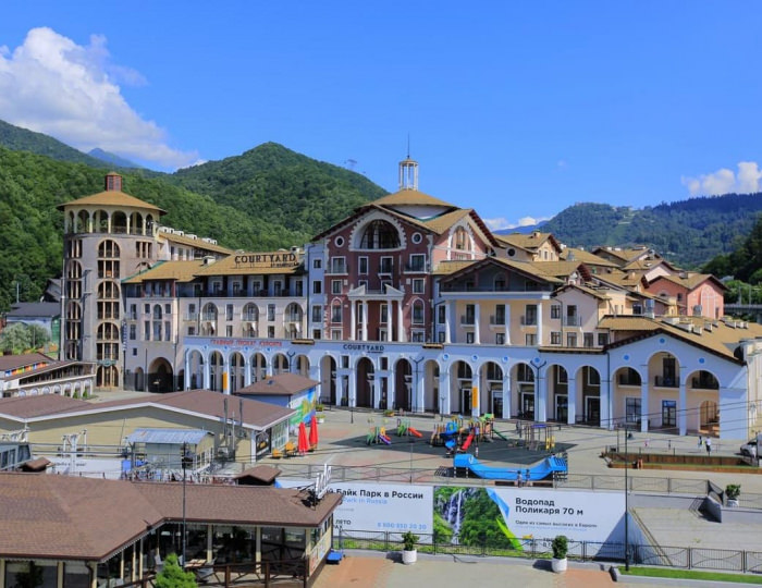 Внешний вид и территория - Отель Courtyard Marriott Sochi Krasnaya Polyana / Кортъярд Марриотт Сочи Красная Поляна