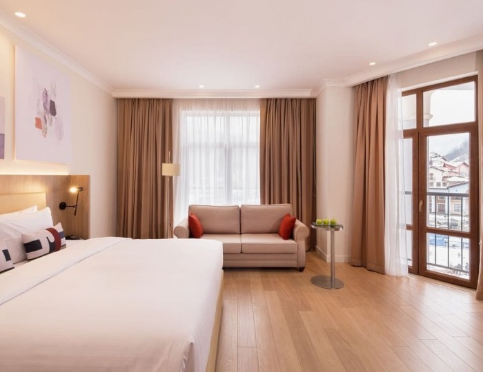 Делюкс - Отель Courtyard Marriott Sochi Krasnaya Polyana / Кортъярд Марриотт Сочи Красная Поляна