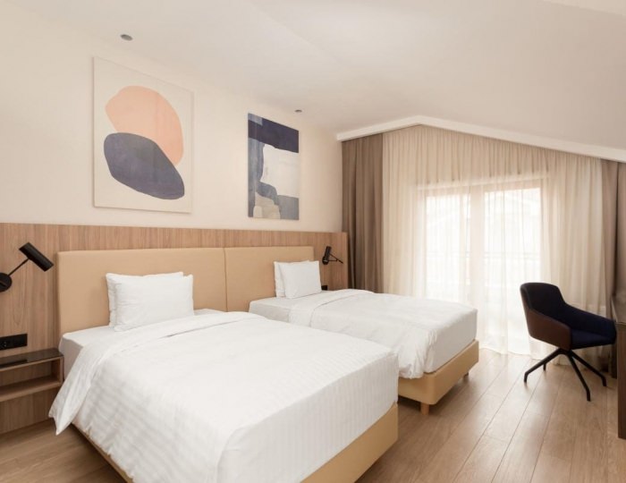 Люкс «Джуниор» - Отель Courtyard Marriott Sochi Krasnaya Polyana / Кортъярд Марриотт Сочи Красная Поляна